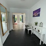 Urban House For Families And Berlin Tourists Hébergement de vacances