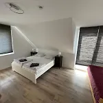 Urban House For Families And Berlin Tourists *