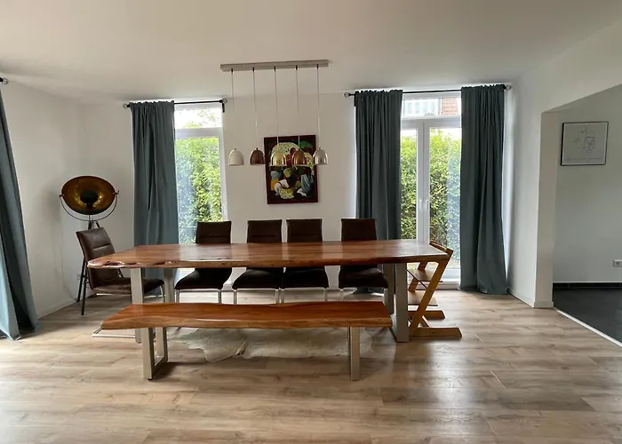 Urban House For Families And Berlin Tourists *